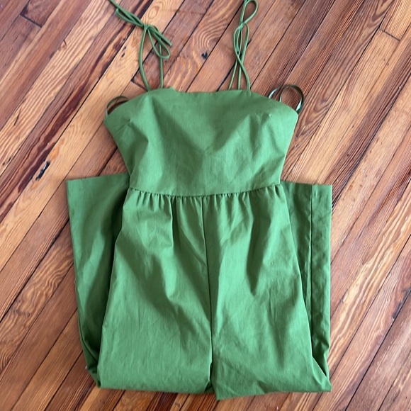 Chic Olive Green Linen Blend Monteau Jumpsuit Open Back with Tie NWT Size L - Picture 1 of 9